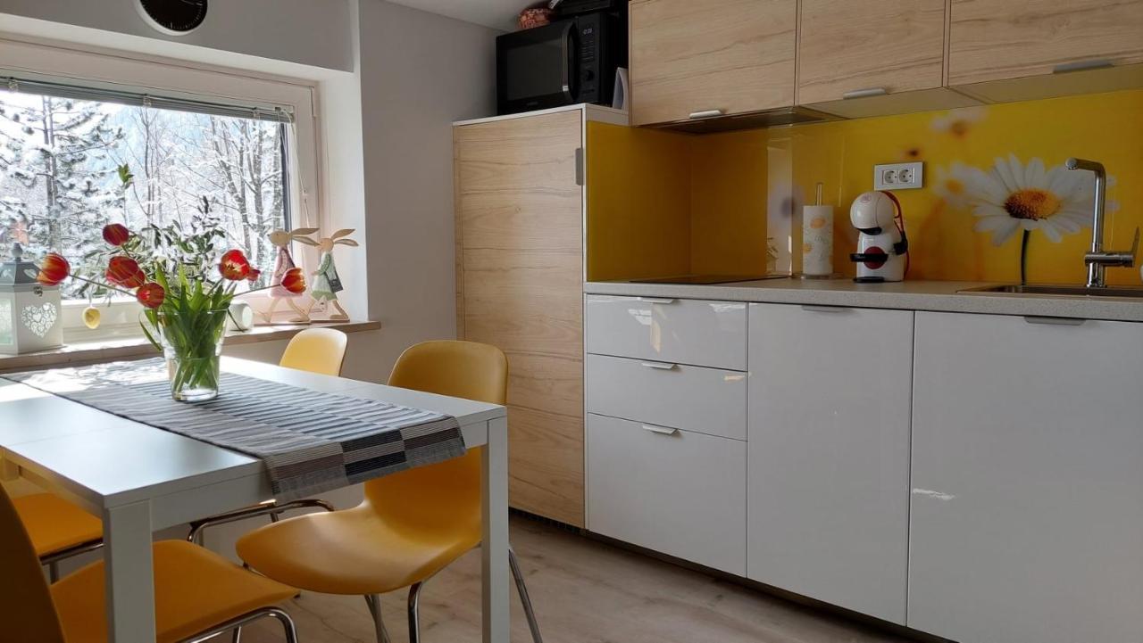 Apartma Marjetica Gozd Martuljek Esterno foto
